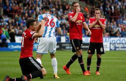 Kèo ngon hôm nay: Manchester United vs Huddersfield Town